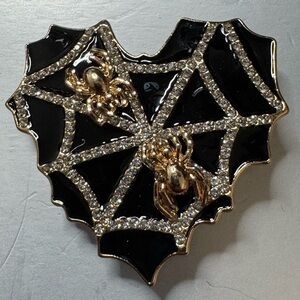 SUGARFIX BUGS & KISSES BaubleBar Web Of Love Brooch
